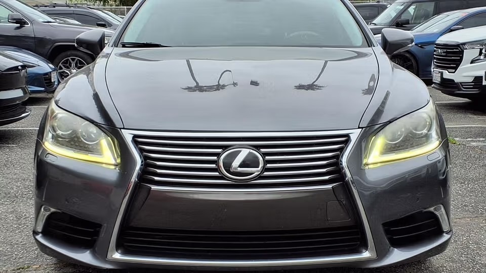 2013 Lexus LS